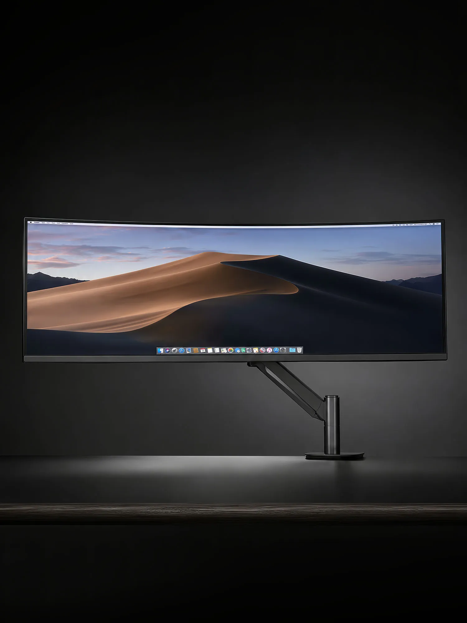 זרוע מסך למסכים גדולים Titan · ברירת מחדל